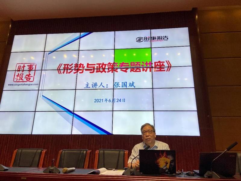 http:/__local/E/2E/AE/817EAA67D955028526E415CFD3F_474310D4_1784F.jpg
